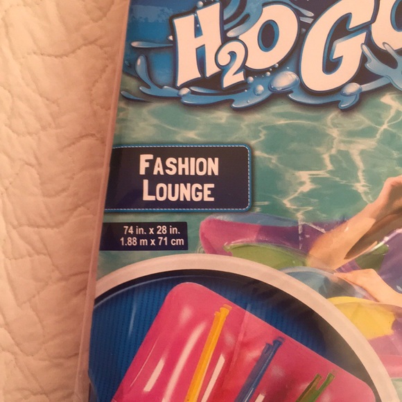 NWT Fashion Lounge - Picture 3 of 3